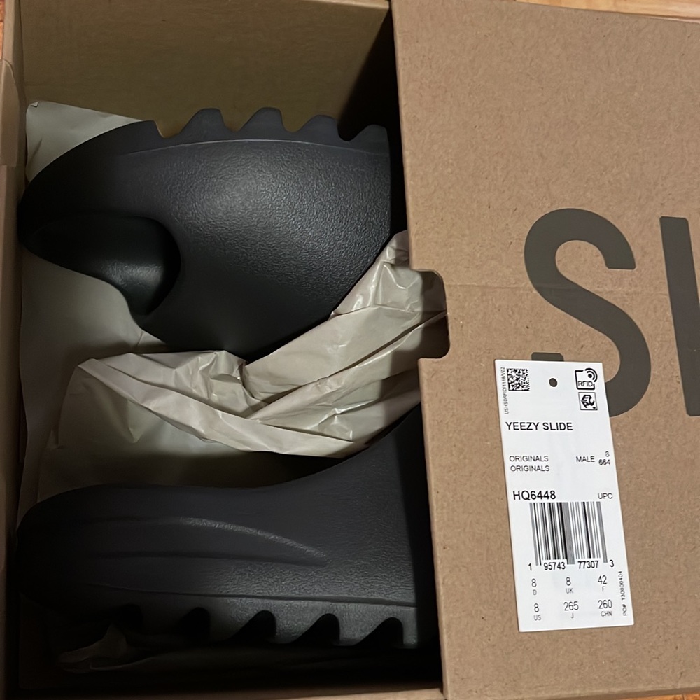 Yeezy slides size 8 onyx